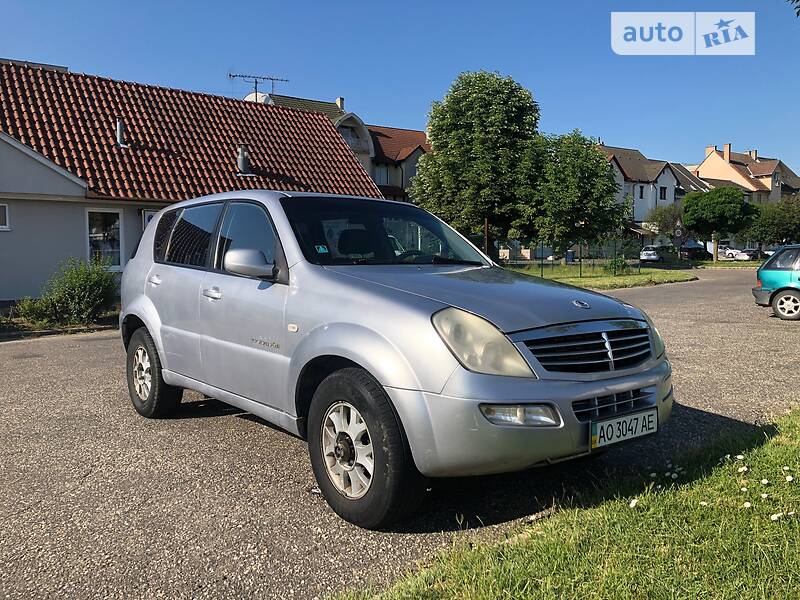 Позашляховик / Кросовер SsangYong Rexton 2006 в Ужгороді