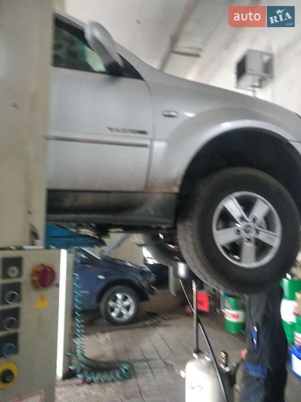 Позашляховик / Кросовер SsangYong Rexton 2012 в Києві