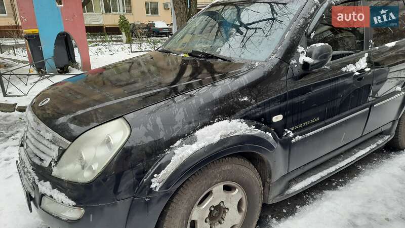 Внедорожник / Кроссовер SsangYong Rexton 2005 в Киеве