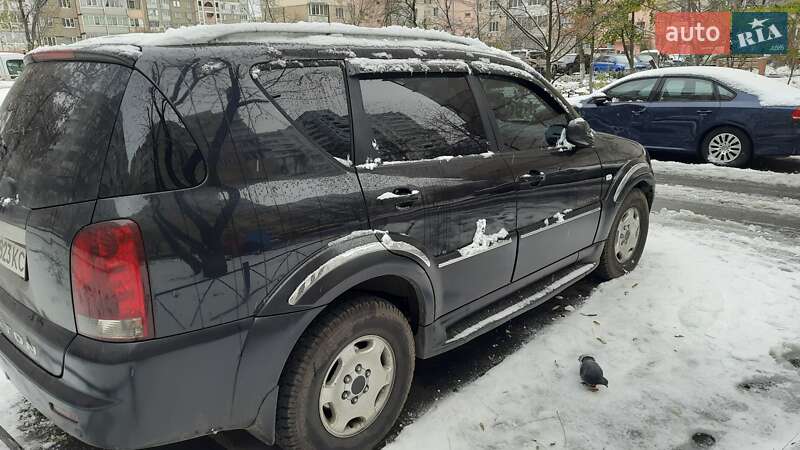 Внедорожник / Кроссовер SsangYong Rexton 2005 в Киеве