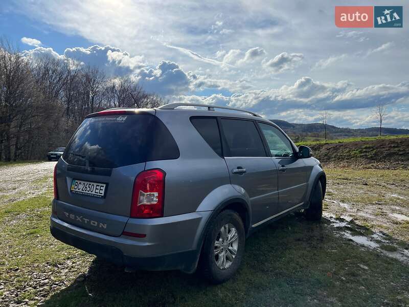 Внедорожник / Кроссовер SsangYong Rexton 2013 в Львове