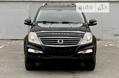 Позашляховик / Кросовер SsangYong Rexton 2014 в 