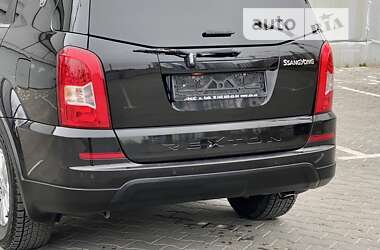 Позашляховик / Кросовер SsangYong Rexton 2014 в 