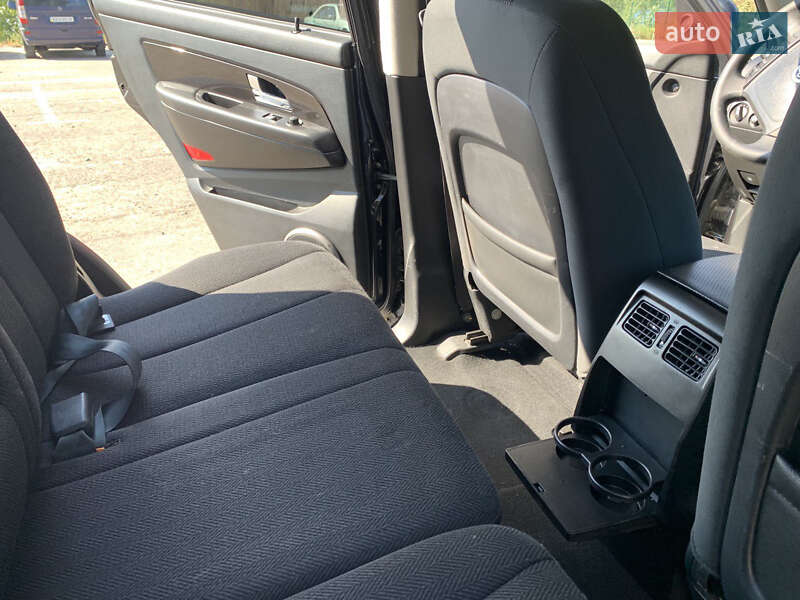 Внедорожник / Кроссовер SsangYong Rexton 2013 в Киеве