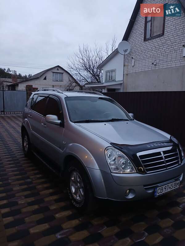Внедорожник / Кроссовер SsangYong Rexton 2010 в Чернигове