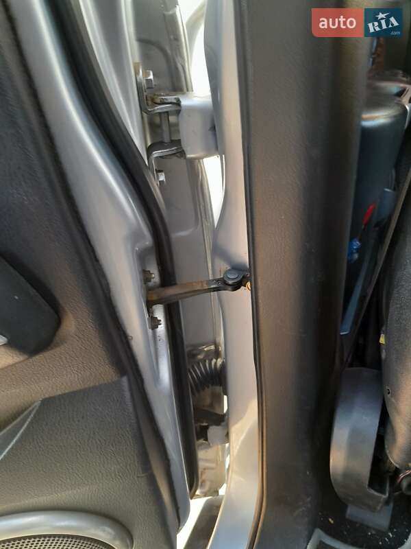 Внедорожник / Кроссовер SsangYong Rexton 2005 в Кривом Роге фото 5 Внедорожник / Кроссовер SsangYong Rexton 2005 в Кривом Роге