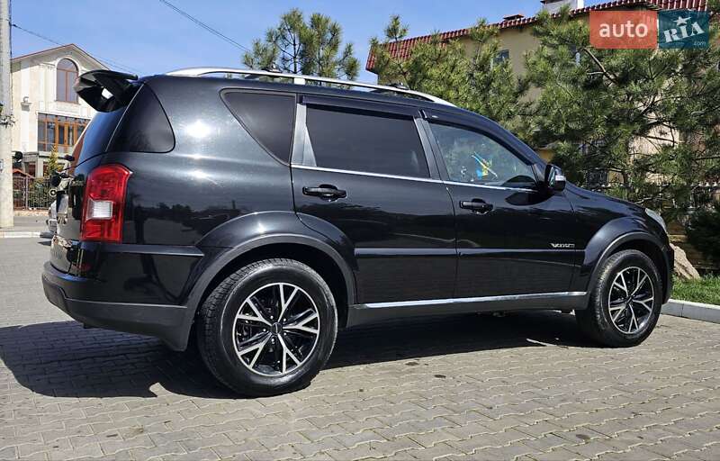 Позашляховик / Кросовер SsangYong Rexton 2012 в Ужгороді