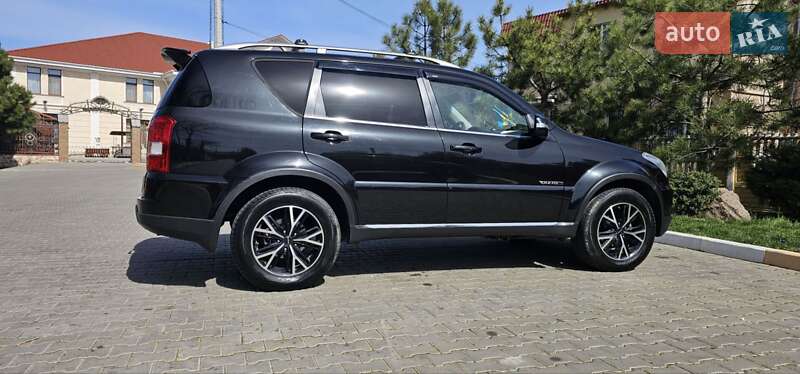 Позашляховик / Кросовер SsangYong Rexton 2012 в Ужгороді