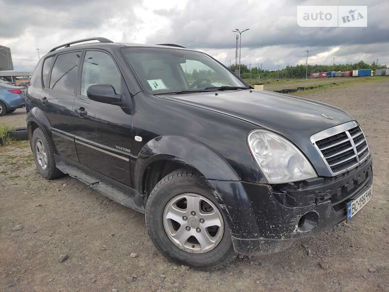 Позашляховик / Кросовер SsangYong Rexton 2008 в Львові