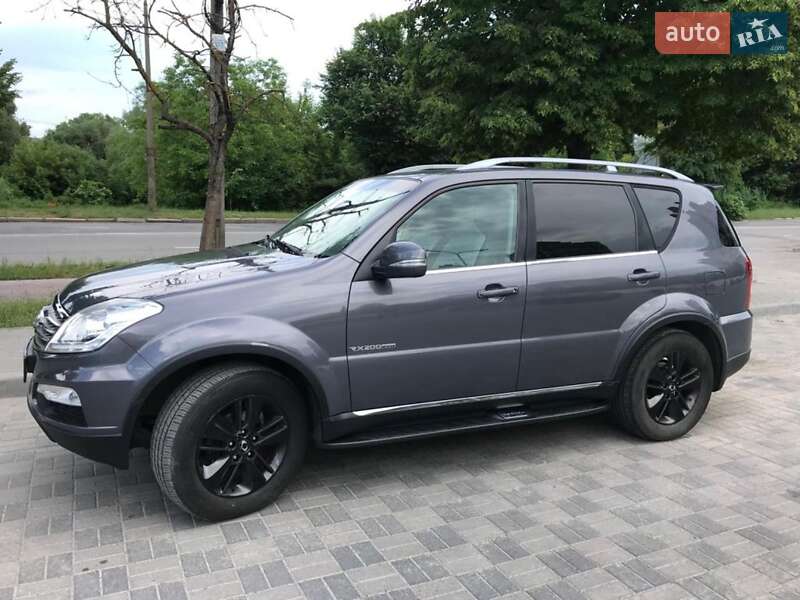 Позашляховик / Кросовер SsangYong Rexton 2015 в Старокостянтинові