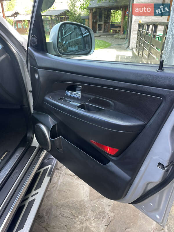 Внедорожник / Кроссовер SsangYong Rexton 2013 в Жашкове фото 7 Внедорожник / Кроссовер SsangYong Rexton 2013 в Жашкове