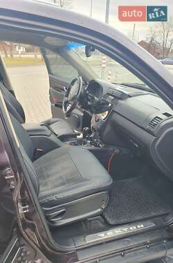 Внедорожник / Кроссовер SsangYong Rexton 2011 в 