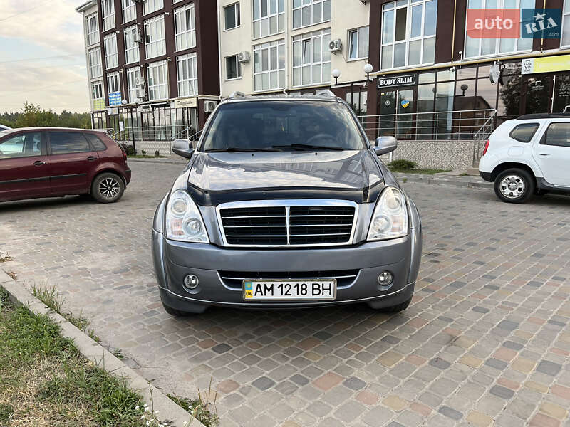 Внедорожник / Кроссовер SsangYong Rexton 2011 в Житомире
