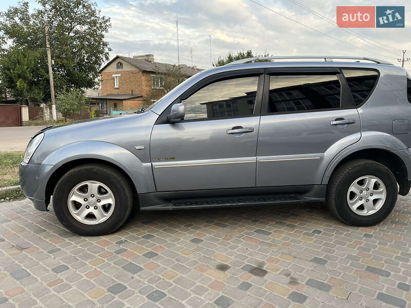 Внедорожник / Кроссовер SsangYong Rexton 2011 в Житомире
