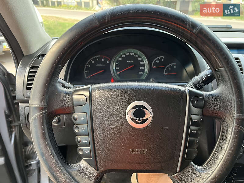 Внедорожник / Кроссовер SsangYong Rexton 2011 в Житомире