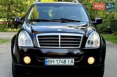 Внедорожник / Кроссовер SsangYong Rexton 2012 в 