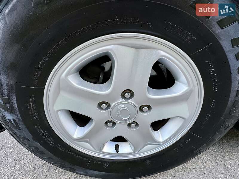 Позашляховик / Кросовер SsangYong Rexton 2012 в Одесі