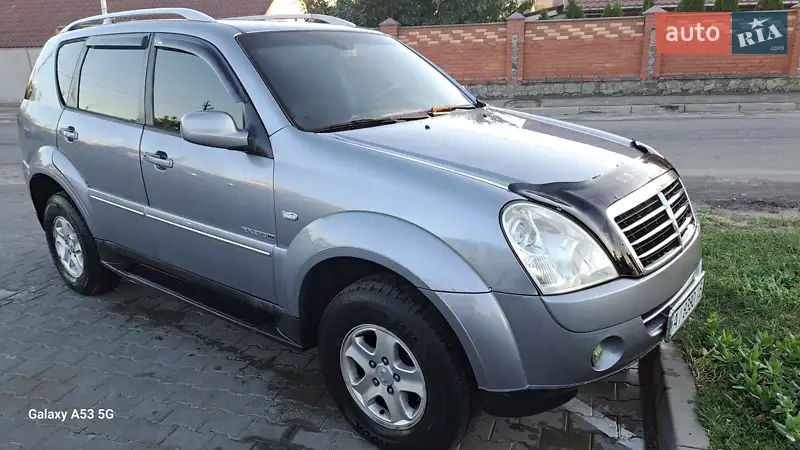 Внедорожник / Кроссовер SsangYong Rexton 2012 в 