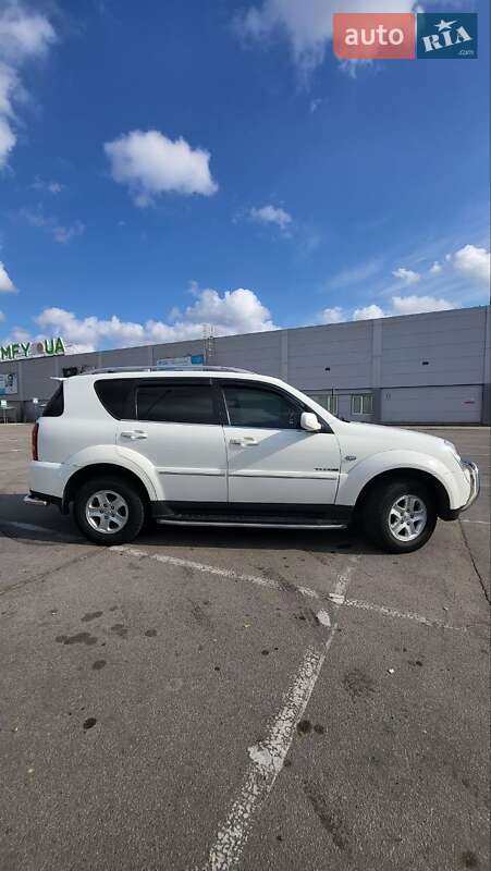 Внедорожник / Кроссовер SsangYong Rexton 2011 в Запорожье