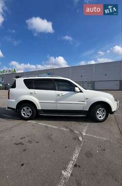 Позашляховик / Кросовер SsangYong Rexton 2011 в 