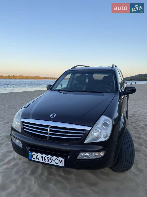 Внедорожник / Кроссовер SsangYong Rexton 2005 в Каневе