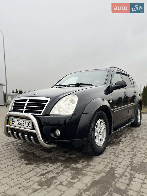Позашляховик / Кросовер SsangYong Rexton 2007 в 
