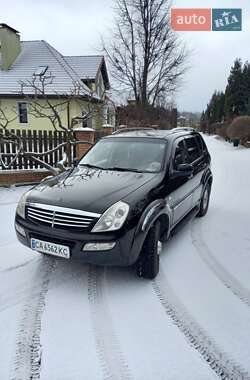 Внедорожник / Кроссовер SsangYong Rexton 2004 в Киеве