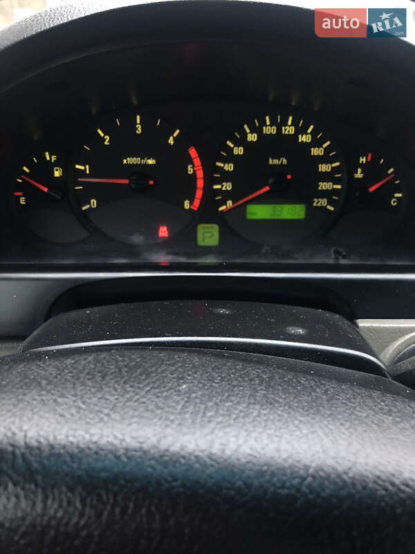 Позашляховик / Кросовер SsangYong Rexton 2002 в Остер