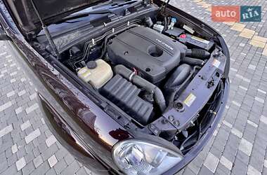 Позашляховик / Кросовер SsangYong Rexton 2012 в 