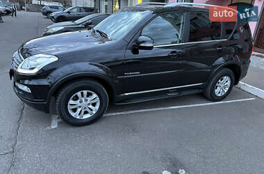 Позашляховик / Кросовер SsangYong Rexton 2014 в 