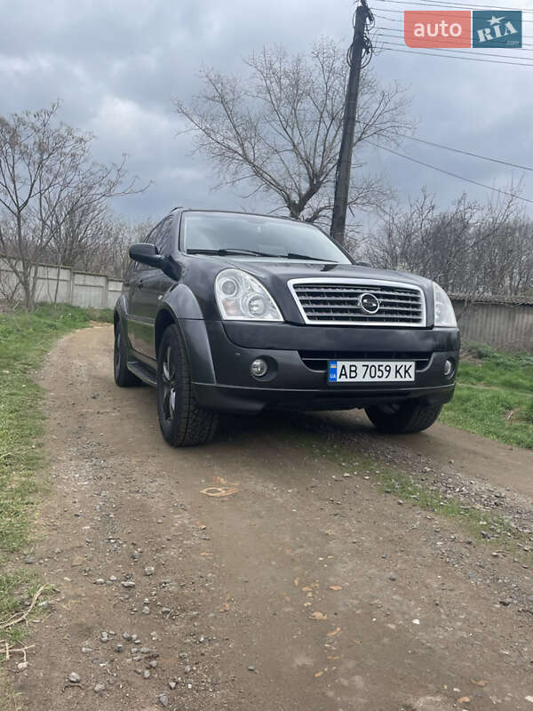 Внедорожник / Кроссовер SsangYong Rexton 2011 в Одессе