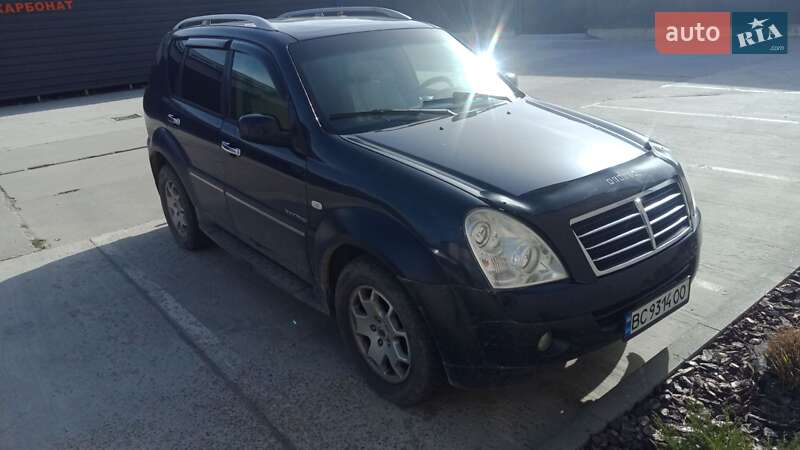 Внедорожник / Кроссовер SsangYong Rexton 2006 в Львове