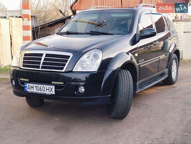 Внедорожник / Кроссовер SsangYong Rexton 2008 в 