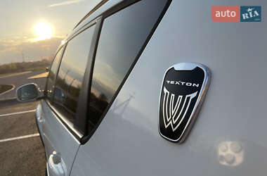 Позашляховик / Кросовер SsangYong Rexton 2012 в 