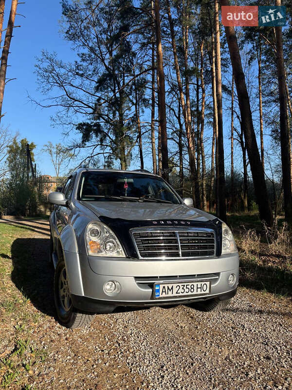 Внедорожник / Кроссовер SsangYong Rexton 2007 в 