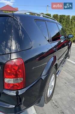 Внедорожник / Кроссовер SsangYong Rexton 2009 в 