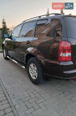 Позашляховик / Кросовер SsangYong Rexton 2008 в 