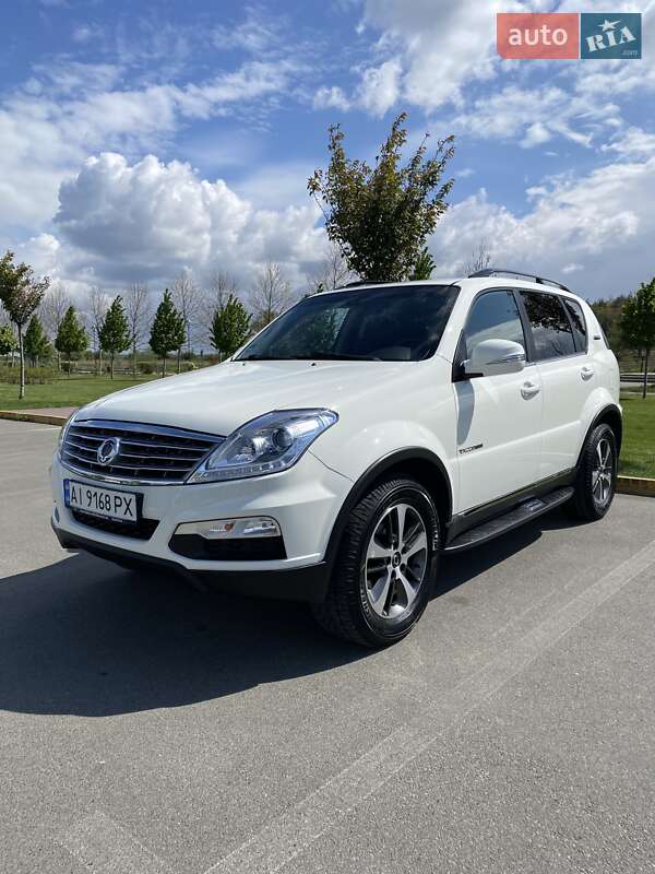 Внедорожник / Кроссовер SsangYong Rexton 2017 в 