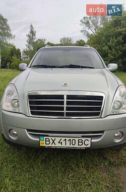 Позашляховик / Кросовер SsangYong Rexton 2010 в 
