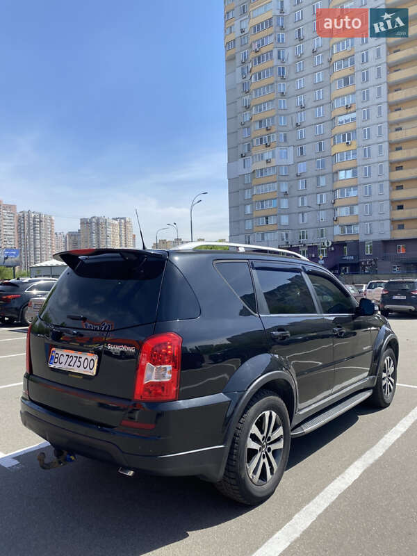 Внедорожник / Кроссовер SsangYong Rexton 2012 в Киеве