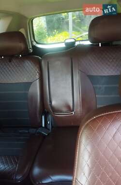 Внедорожник / Кроссовер SsangYong Rexton 2014 в 