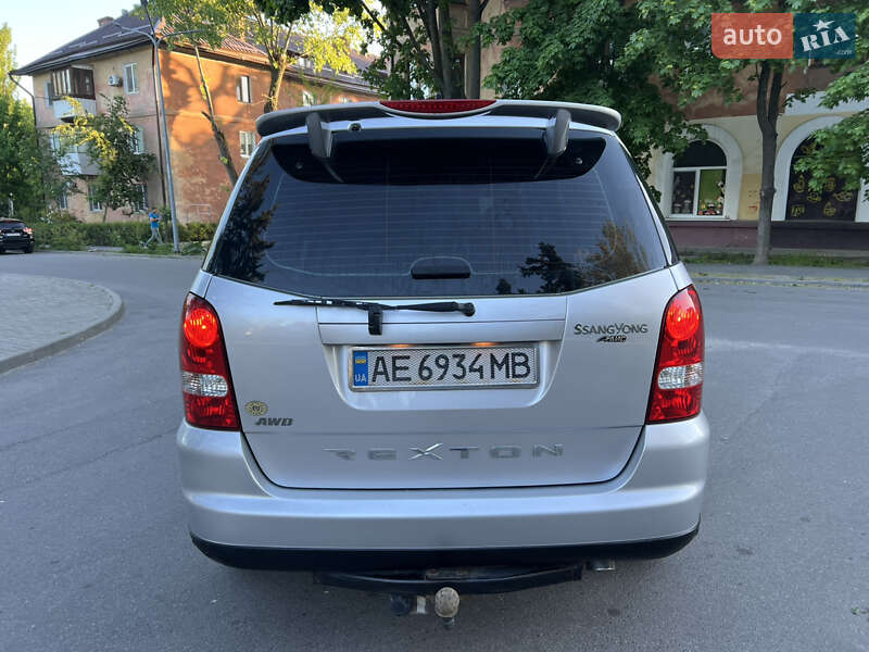 Позашляховик / Кросовер SsangYong Rexton 2011 в Дніпрі