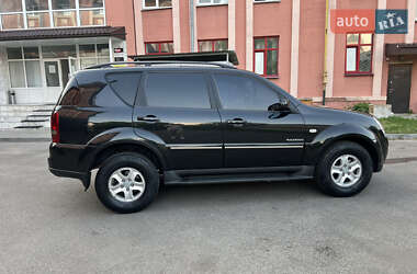 Позашляховик / Кросовер SsangYong Rexton 2008 в 