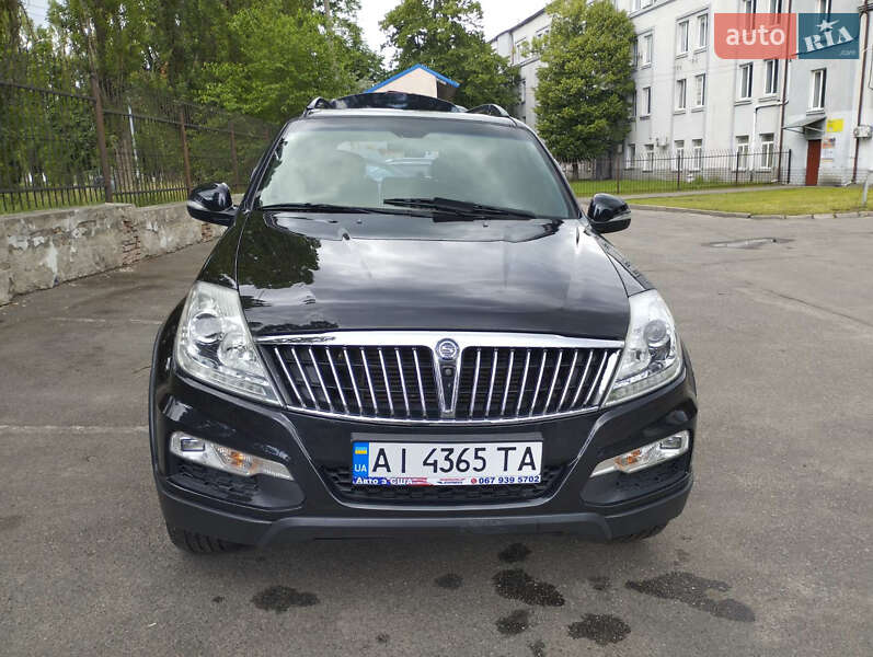 Позашляховик / Кросовер SsangYong Rexton 2016 в 