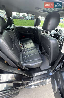 Внедорожник / Кроссовер SsangYong Rexton 2013 в 