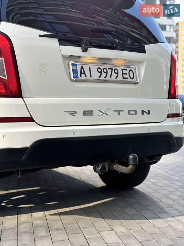 Внедорожник / Кроссовер SsangYong Rexton 2013 в Киеве