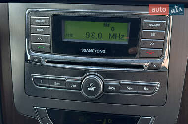 Внедорожник / Кроссовер SsangYong Rexton 2013 в 