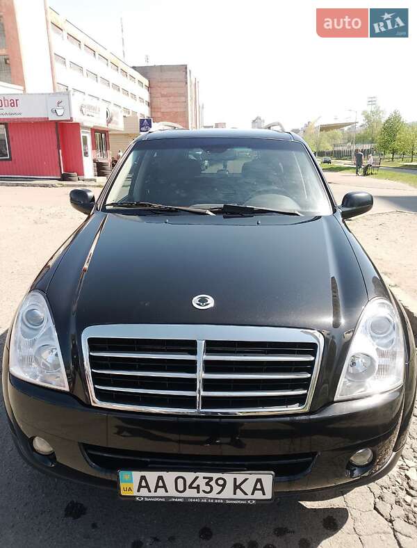 Позашляховик / Кросовер SsangYong Rexton 2010 в Києві