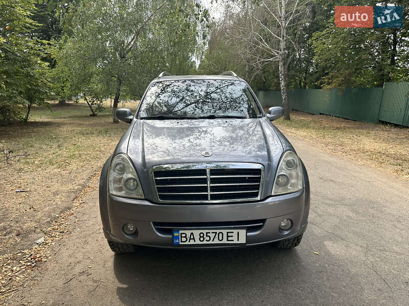 Позашляховик / Кросовер SsangYong Rexton 2011 в 