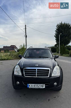 Позашляховик / Кросовер SsangYong Rexton 2011 в 